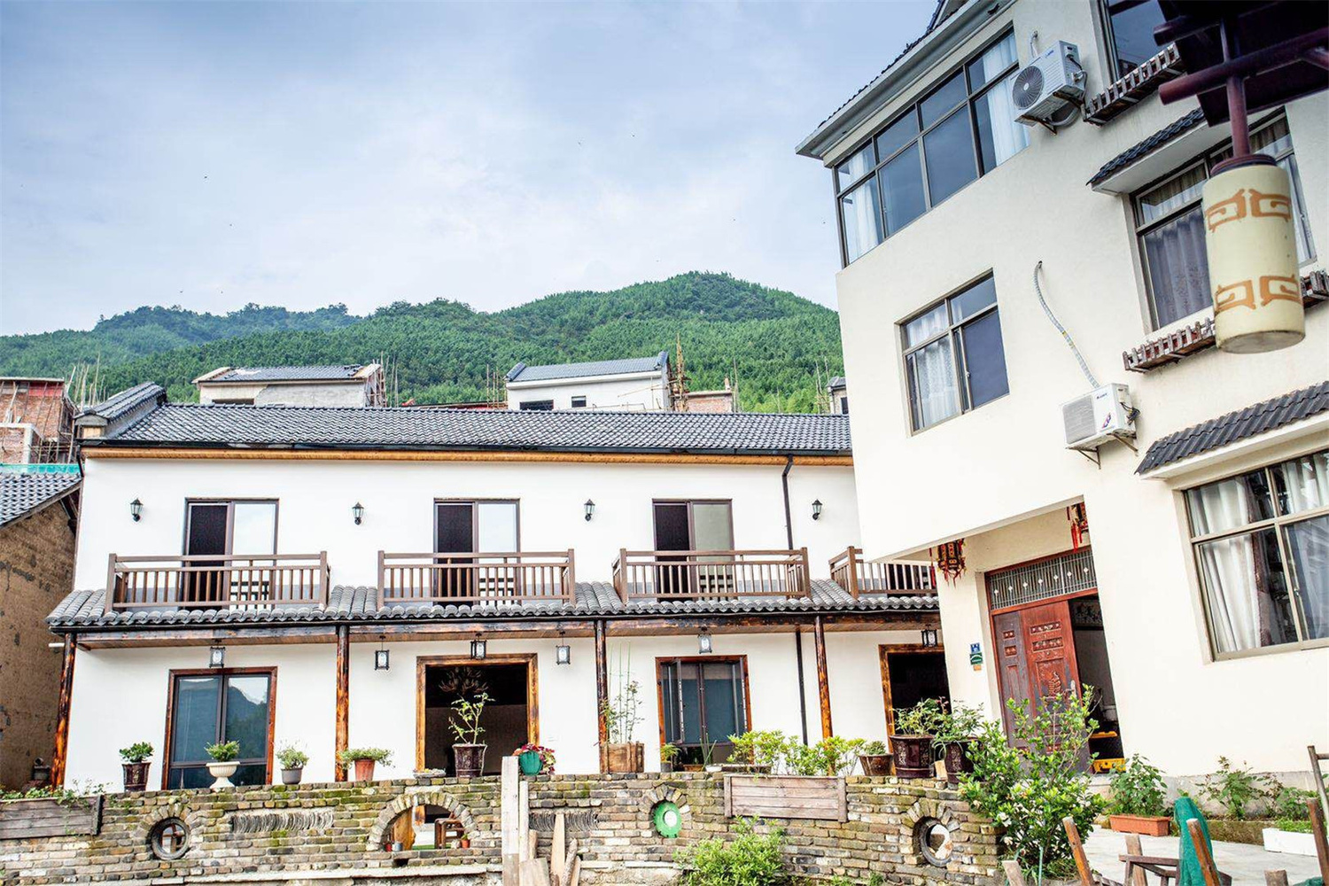 Hangzhou Zuichuantian Mountain LodgeOver view