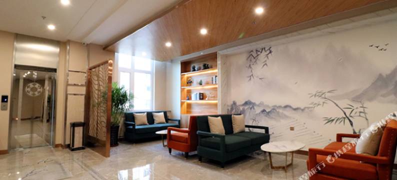 百年商务宾馆(哈尔滨会展中心店)图片