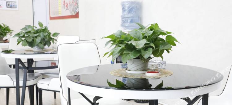 云朵轻语酒店(泰和客运站店)图片