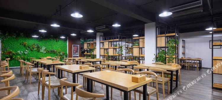 京麟大酒店(横店影视城明清宫苑店)图片