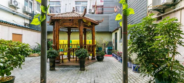 轻住·携友主题酒店(上海国际旅游度假区店)图片