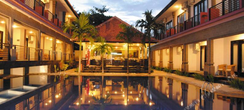 塔曼提塔阿玉泳池及大厦(Taman Tirta Ayu)图片