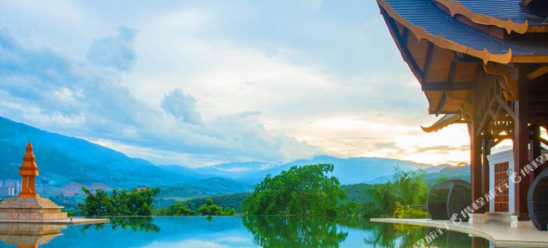 西双版纳悦景庄White银河假日别墅图片