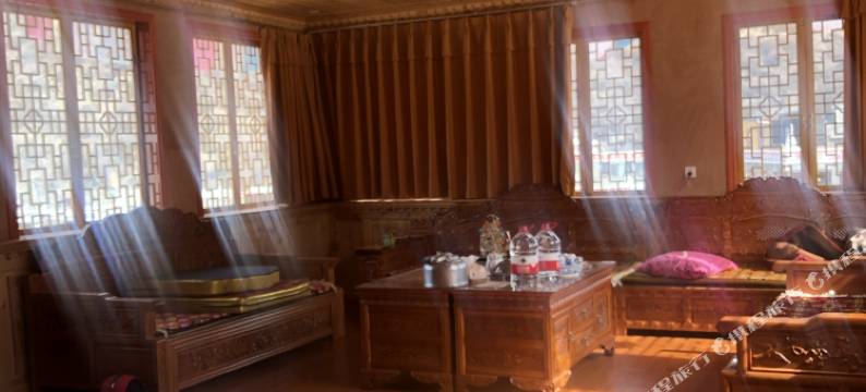 马尔康阿措客栈图片