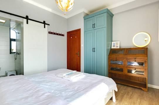 武汉途掌柜冬萱精品民宿