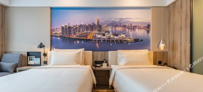 长沙五一广场晚报大道亚朵酒店图片