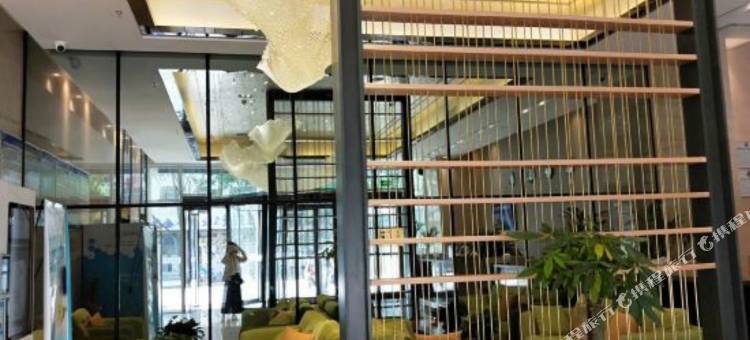 99号假日酒店(银川世和天玺国际中心店)图片