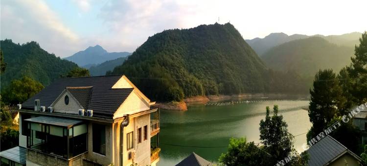 龙泉天青等烟雨客栈图片