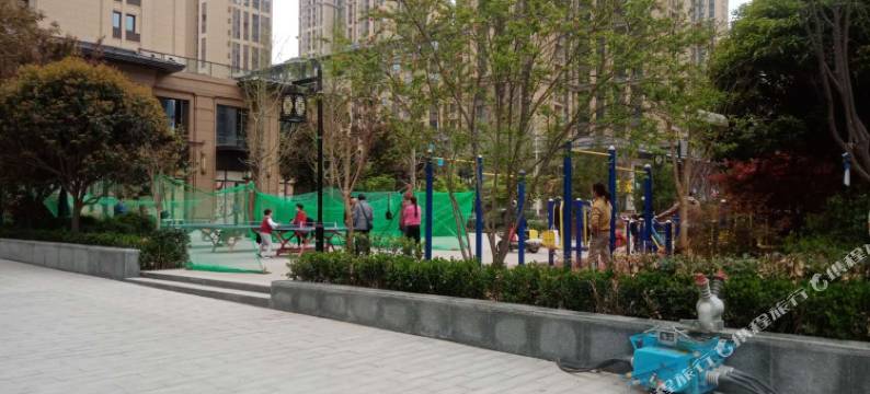 星驰电竞民宿(西安桃园北路店)图片