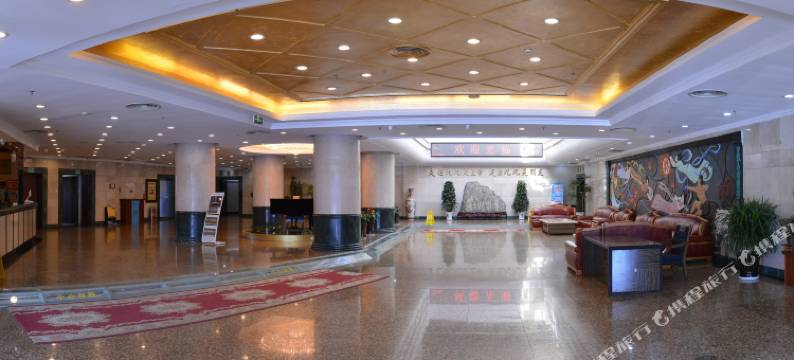 威海九九大厦酒店(国际海水浴场火炬八街店)图片