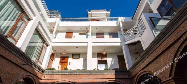 大理朋临居海景度假酒店(洱海生态廊道三圣岛店)图片