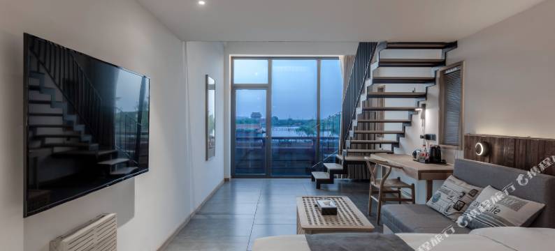 美程·宋风湖畔酒店(开封清明上河园龙亭店)图片