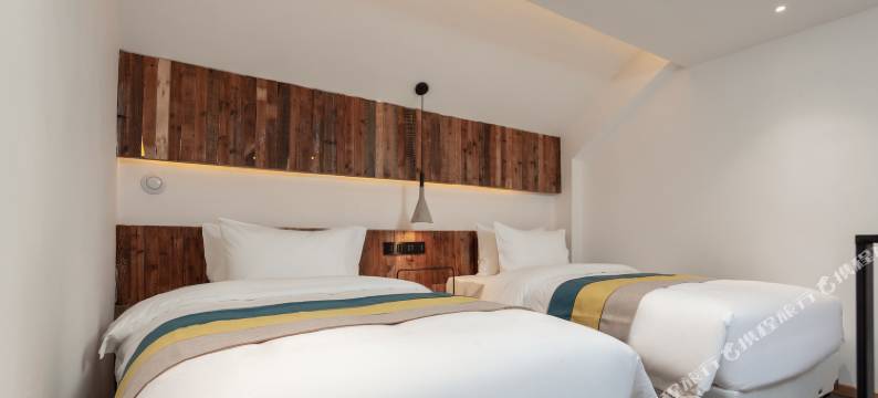 美程·宋风湖畔酒店(开封清明上河园龙亭店)图片