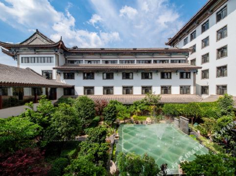 > 楚雄彝族自治州酒店