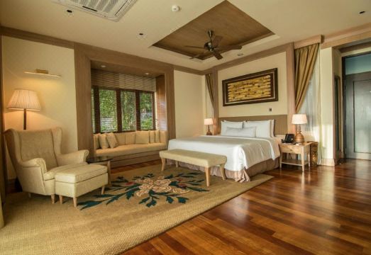 Royale Chulan Cherating VillaHotel Overview