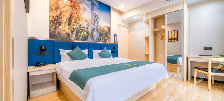 回禾塞拉同酒店(遵义高铁站店)图片