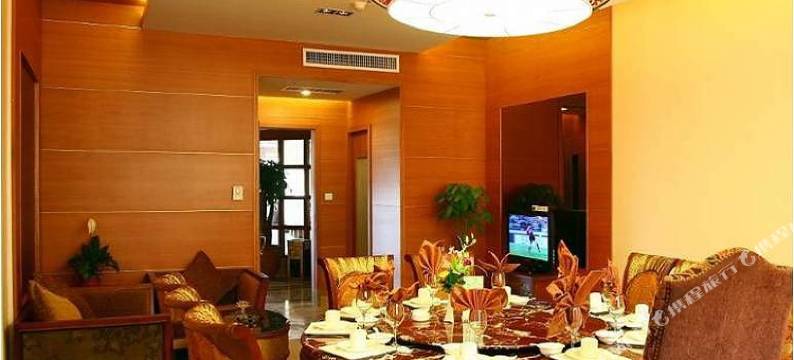 英德奇洞温泉小镇图片