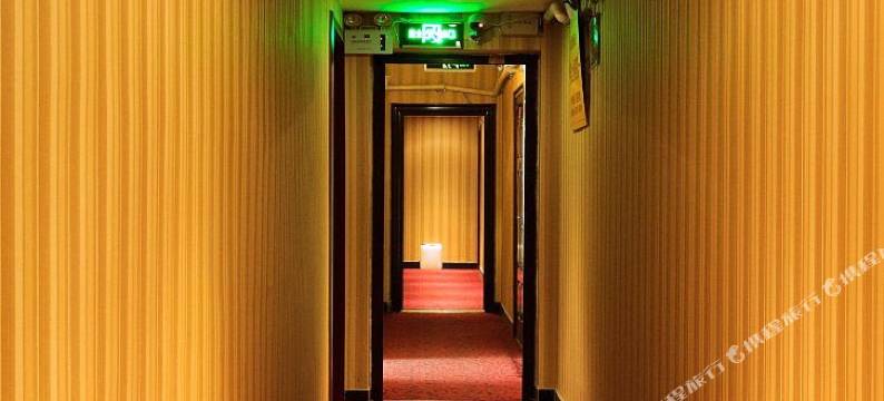 苹果主题酒店(辉县南关时代广场店)图片