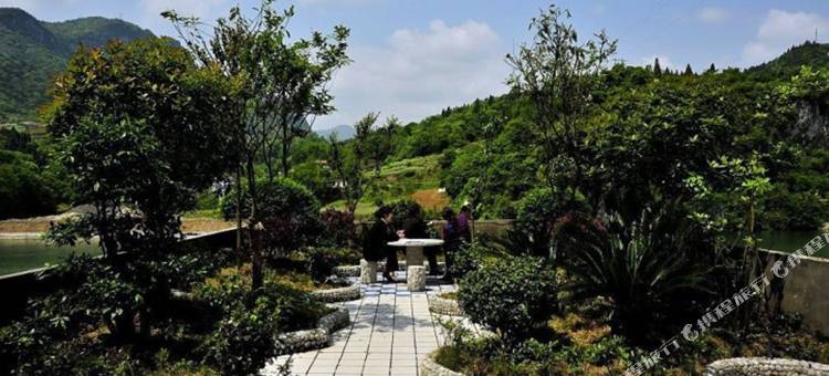 长阳宁馨苑商务酒店图片