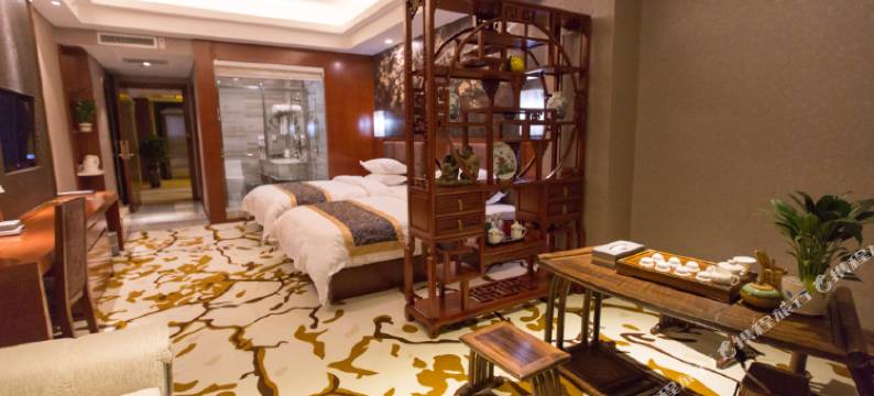 施甸金布朗大酒店图片