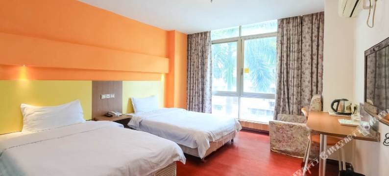 玛客艇酒店(珠海情侣路日月贝店)图片