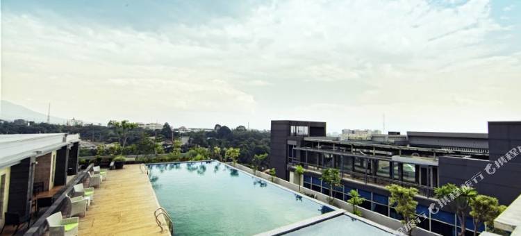 万隆特约克洛尊享大酒店(Grand Tjokro Premiere Bandung)图片