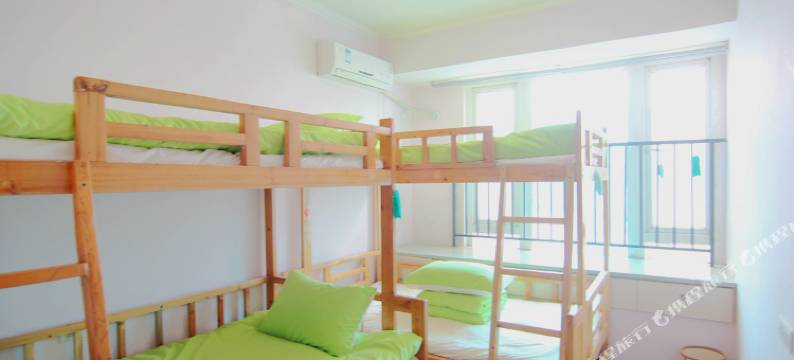 平凡之路青年旅舍(重庆火车北站店)图片