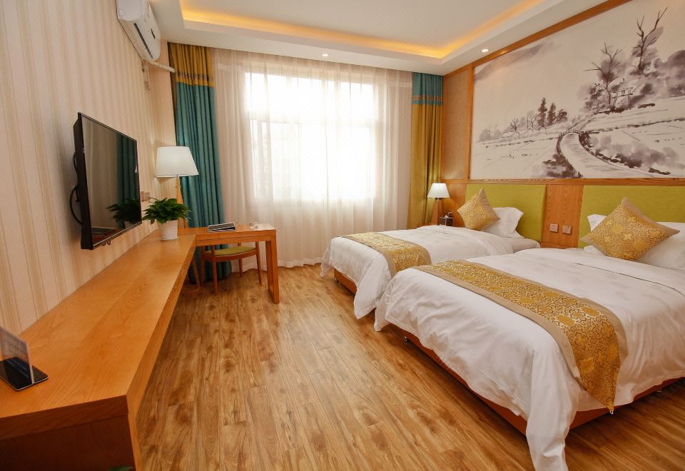  Hotel Overview