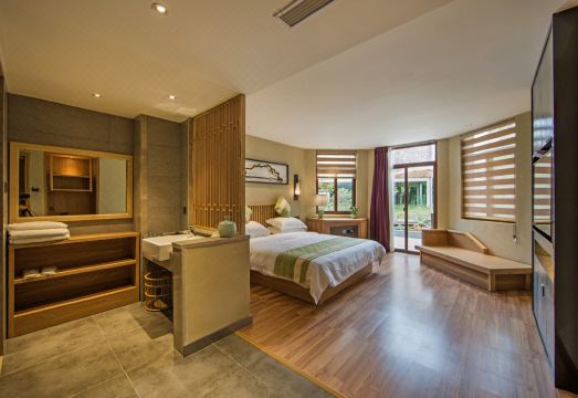 Shanjiu Ruyizhuang Hotel Overview