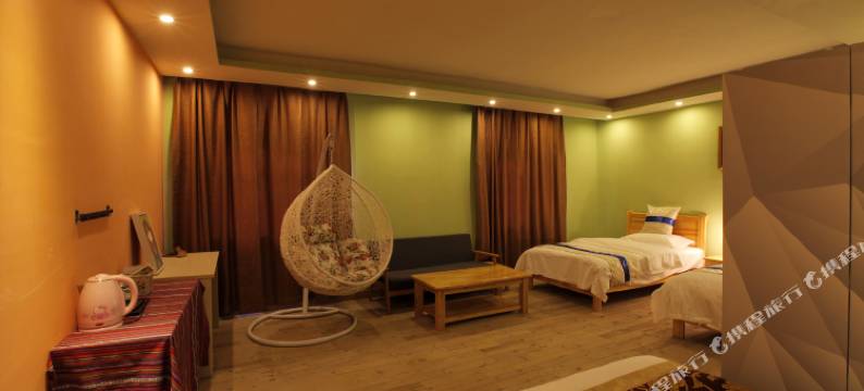 四姑娘山零丰阁客栈(长坪沟景区店)图片