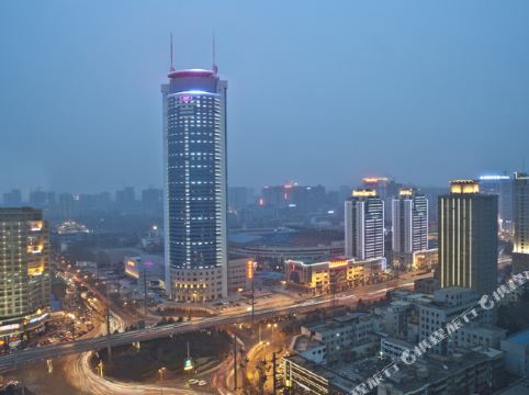 西安皇冠假日酒店