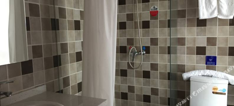 南京万程快捷酒店(长江大桥北地铁站)图片