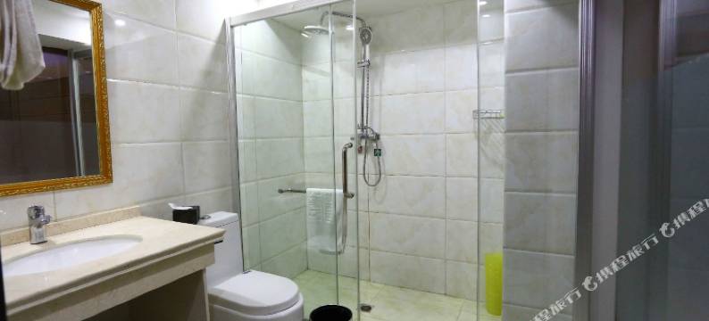 盐亭绿岛商务酒店图片