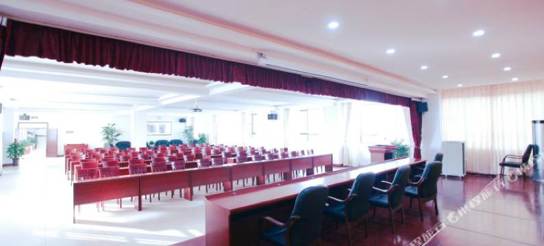 来宾俊发酒店图片