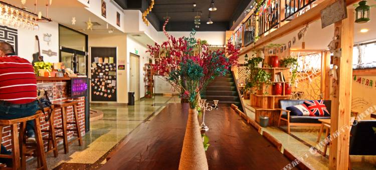 洛阳安喜国际青年酒店(丽景门十字街店)图片