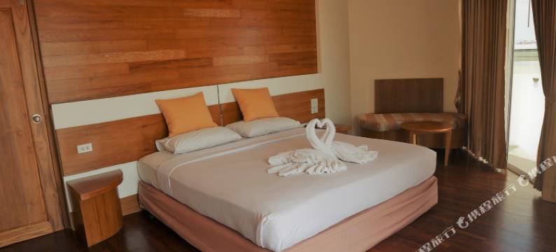 欢迎中天海滩酒店(Welcome Jomtien Beach Hotel)图片