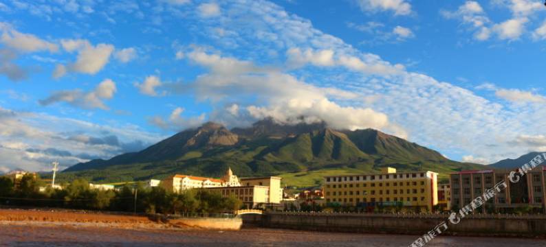 祁连聚客来驿站图片