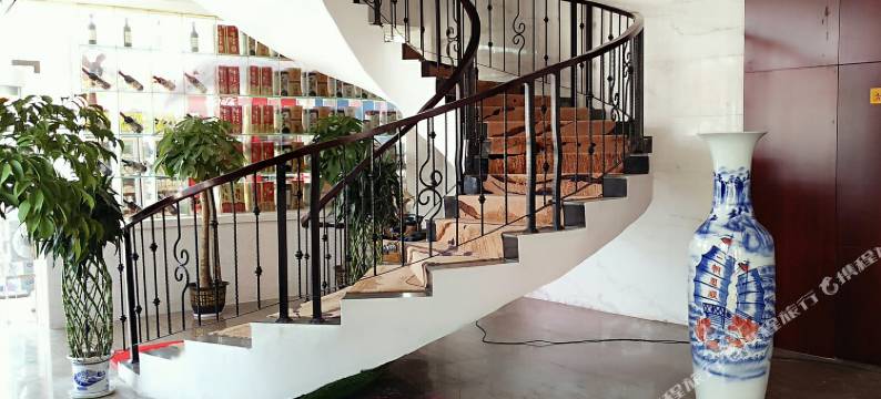 句容名爵酒店图片