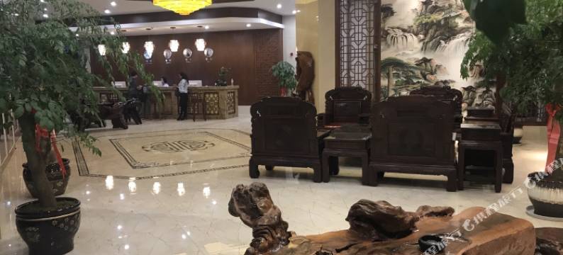 砚山尚德良庭酒店图片