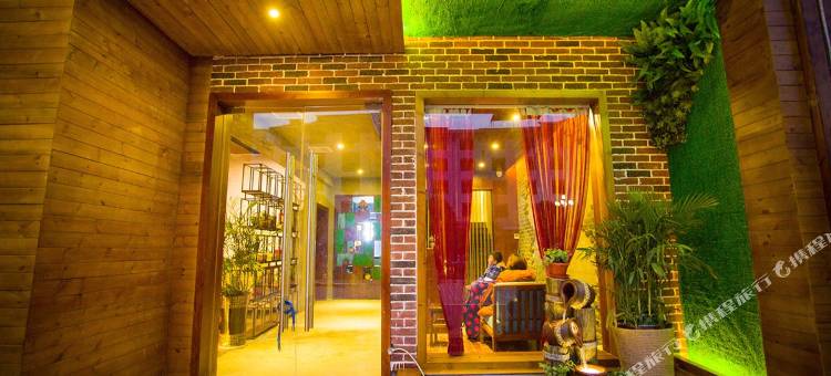 张家界静水花涧精品旅行客栈图片