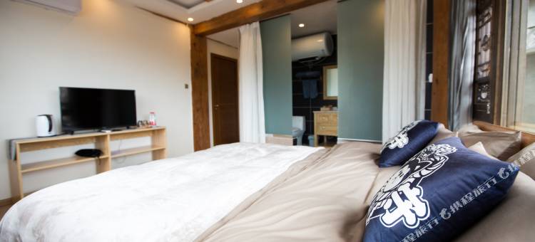 香格里拉璞·宿客栈(独克宗古城大佛寺转经筒店)图片