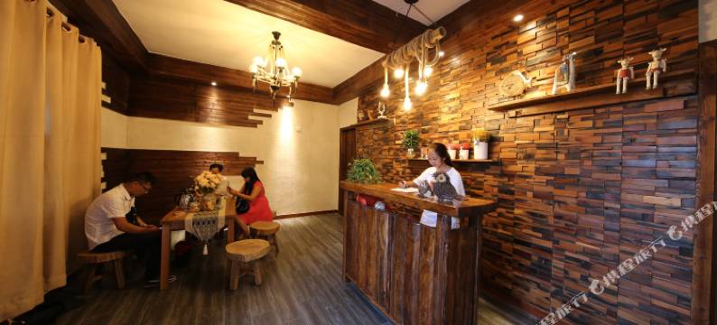 连山欧家梯田雾上花开客栈图片