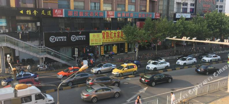 上海黄廷旅馆(水产路地铁站店)图片