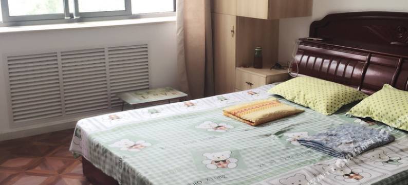 威海拖鞋穿反了民俗小店图片