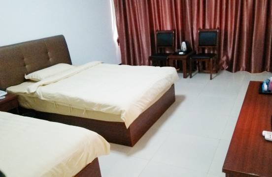 自贡三辰商务酒店