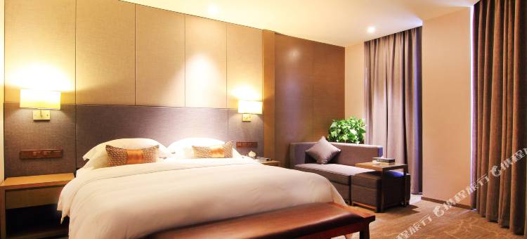 南江世纪朝阳大饭店(光雾山广场店)图片