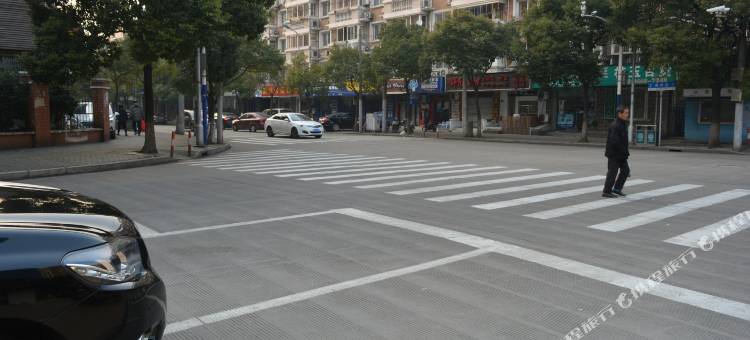 格林联盟(上海虹桥机场动物园地铁站店)图片