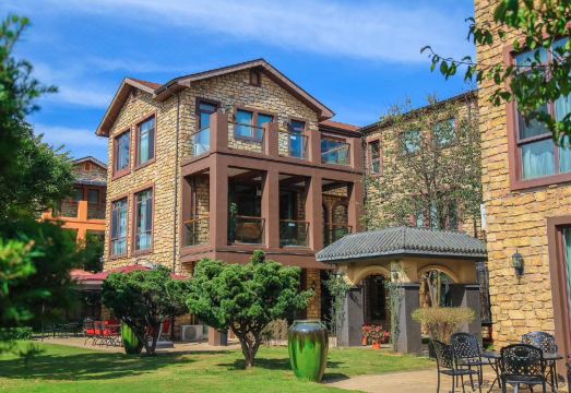 Meishi Meishu Villa Hotel Overview