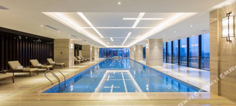 荆州绿地铂骊酒店图片