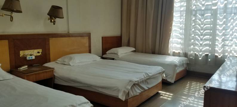 新昌人发宾馆图片